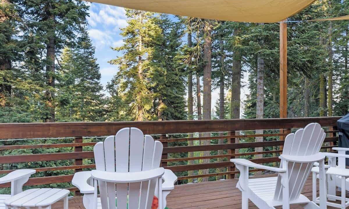 Photo of Outdoor in Kingswood Estates