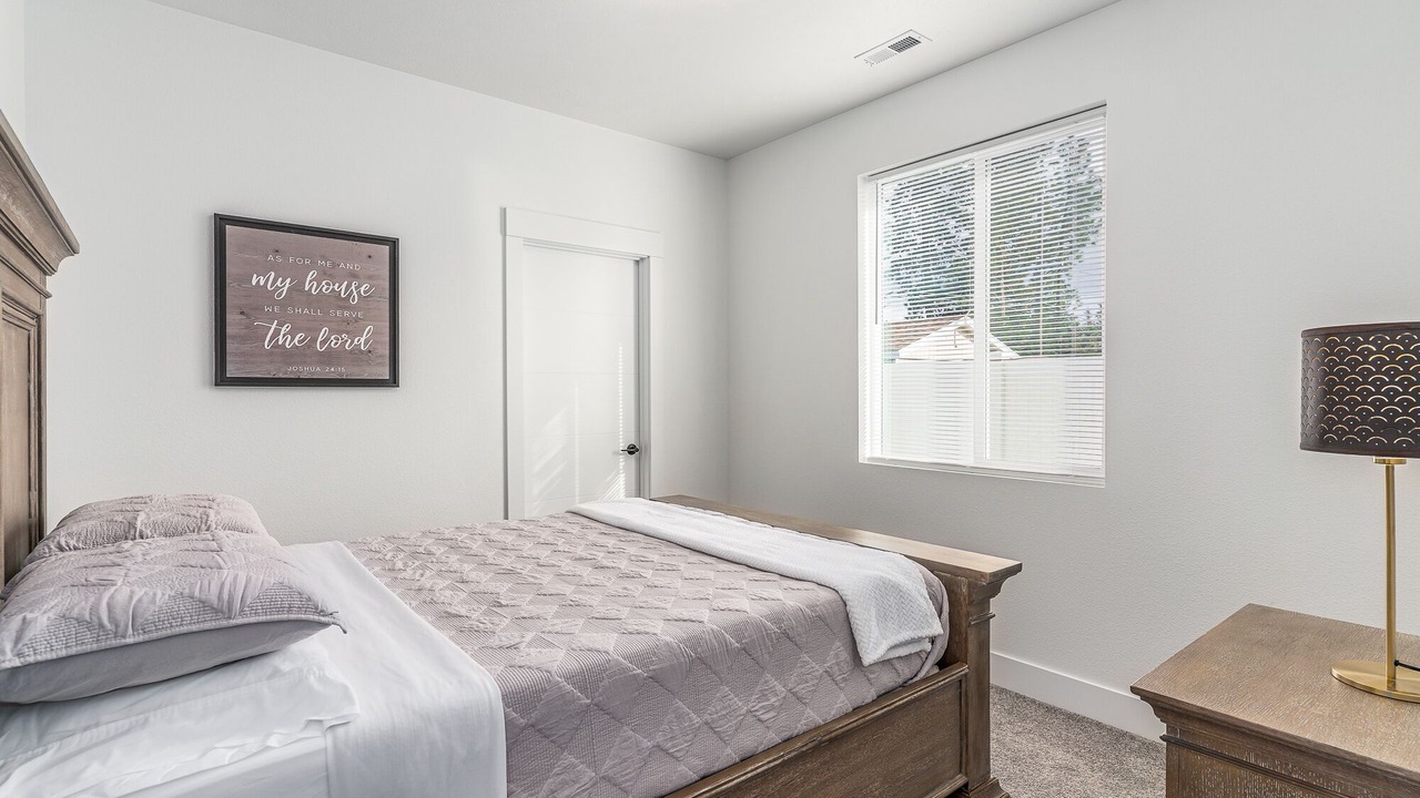 Photo of Bedroom in Mica