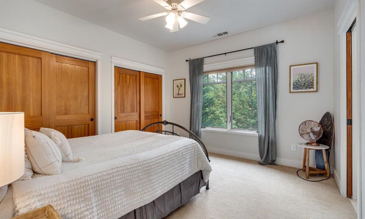 Photo of Bedroom in Calistoga