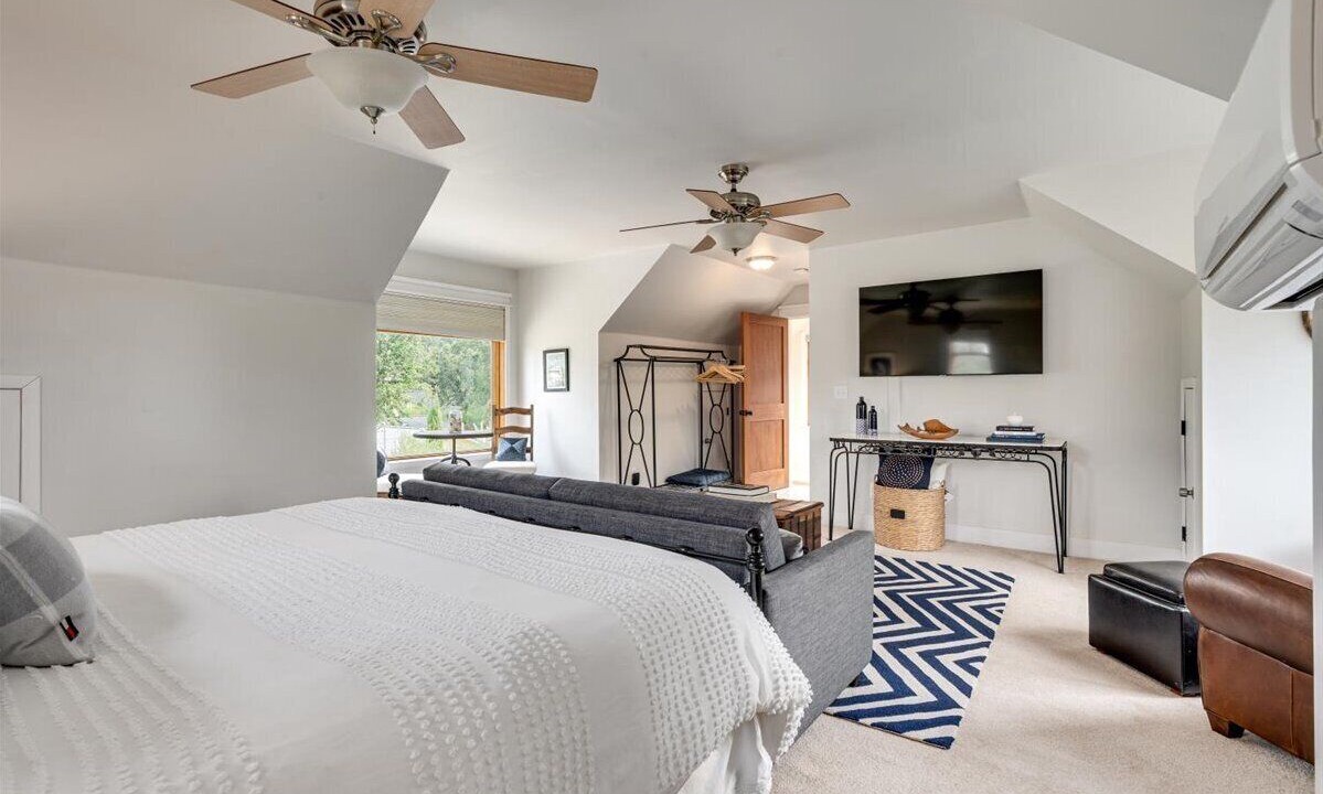 Photo of Bedroom in Calistoga