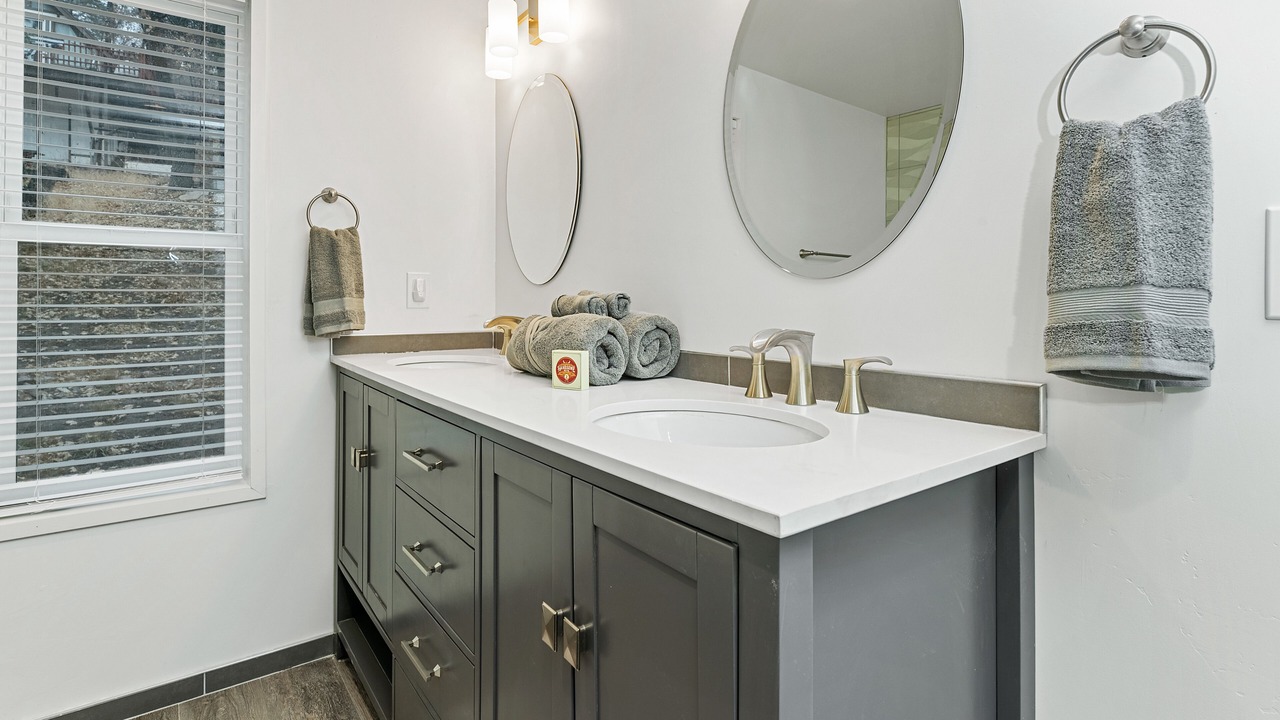 Photo of Bathroom in Moonridge