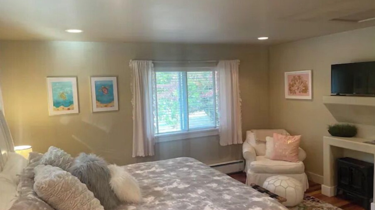 Photo of Bedroom in Anacortes