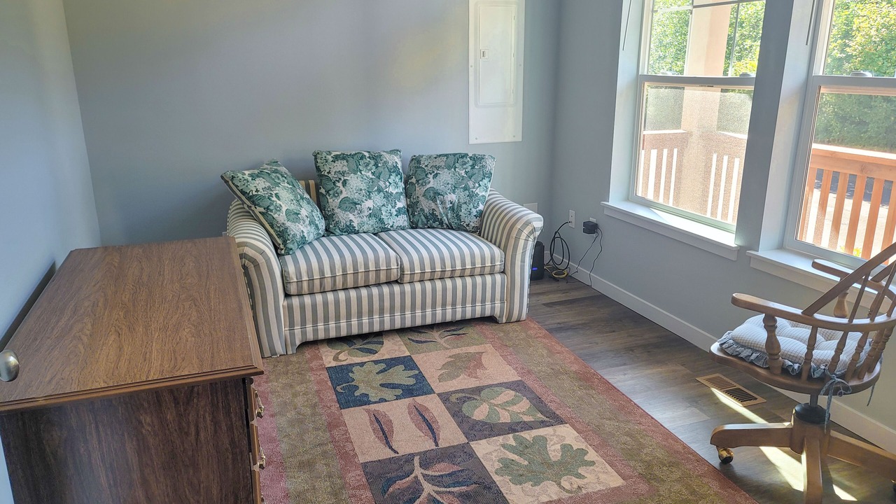 Photo of Livingroom in Netarts