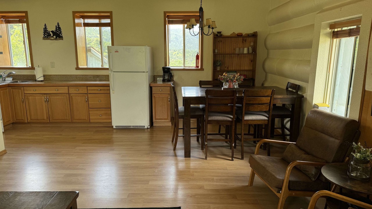 Photo of Bedroom in Three Rivers