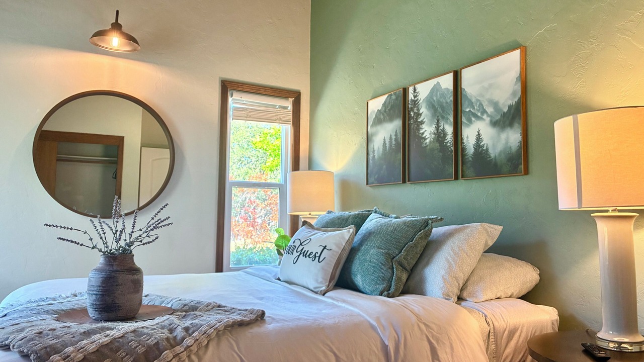 Photo of Bedroom in Carmel Valley