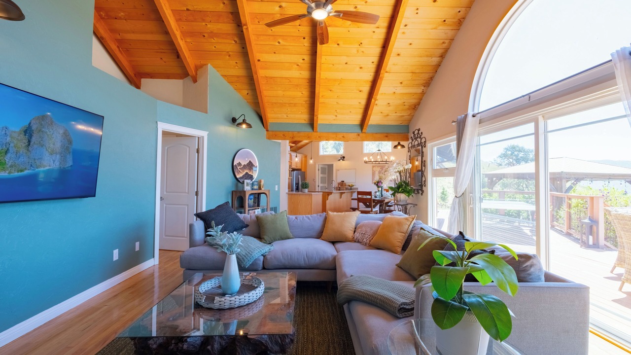 Photo of Livingroom in Carmel Valley