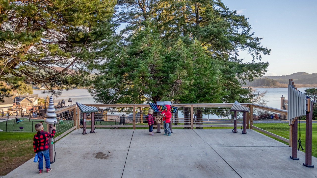 Photo of Others in Lincoln City
