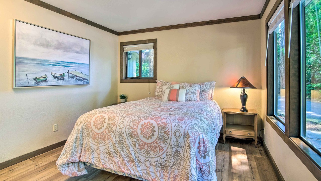 Photo of Bedroom in Coos Bay