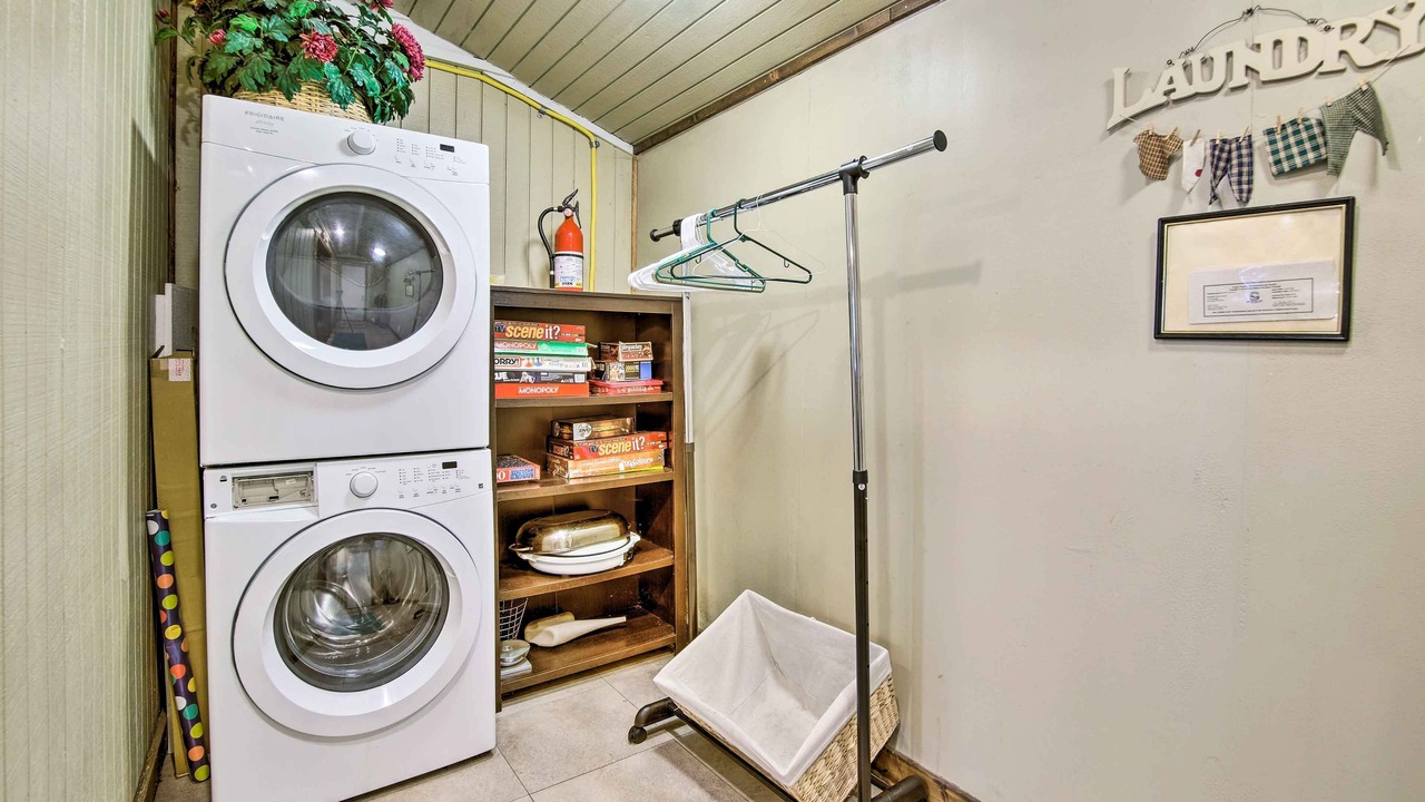 Photo of Bedroom in Coos Bay