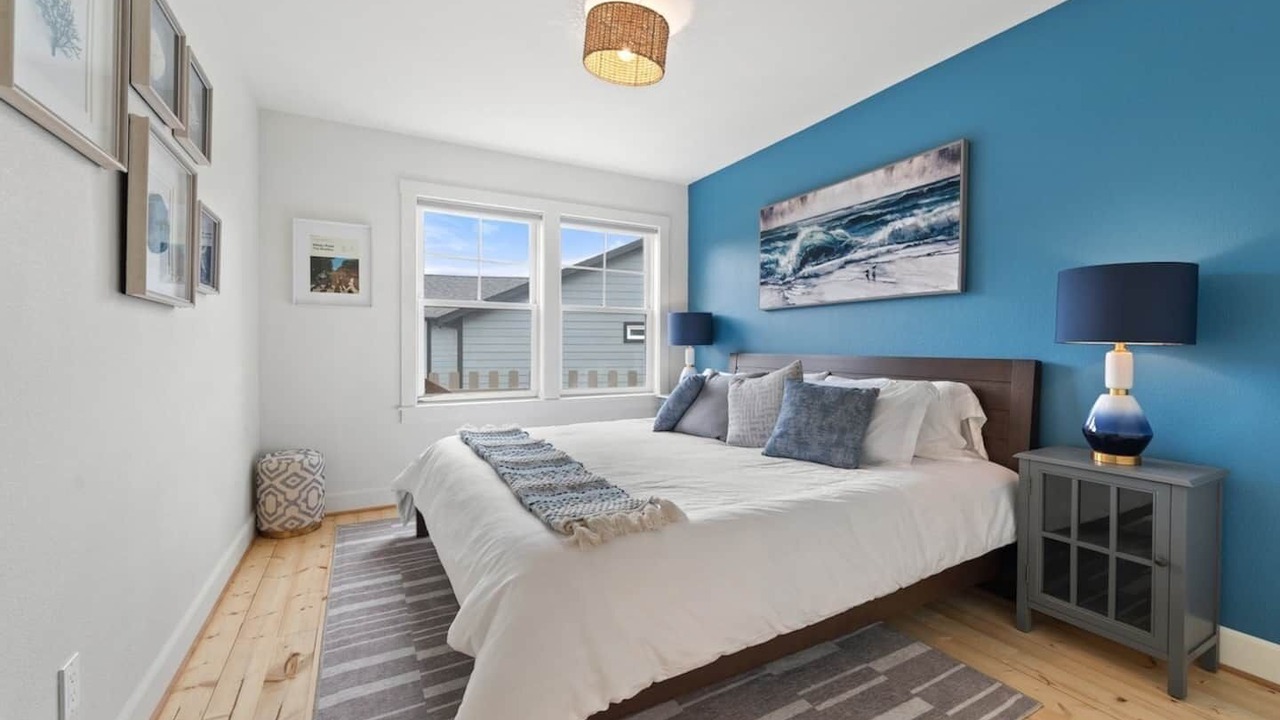 Photo of Bedroom in Long Beach
