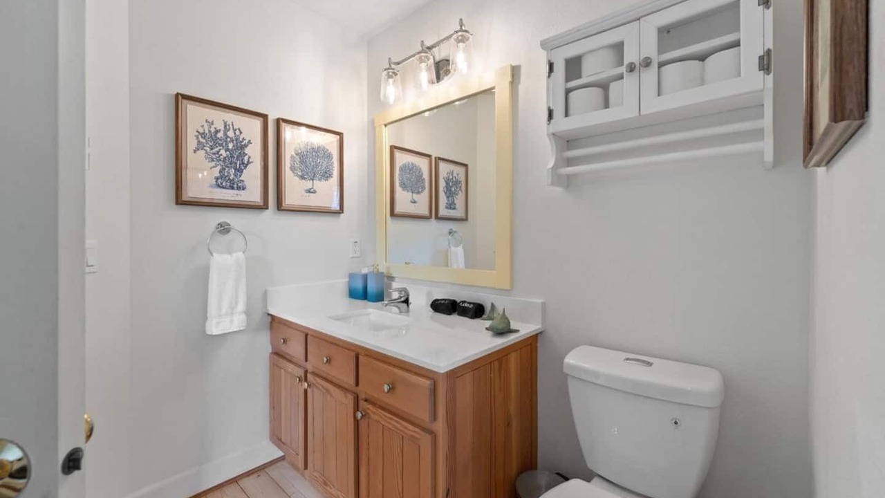 Photo of Bathroom in Long Beach