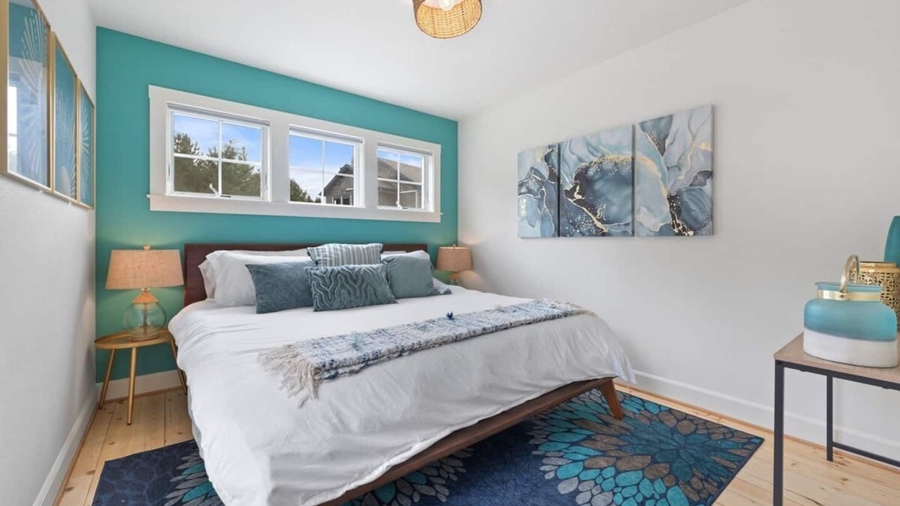 Photo of Bedroom in Long Beach