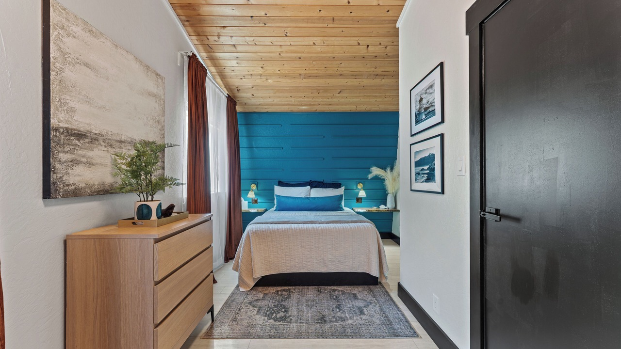 Photo of Bedroom in Shelter Cove