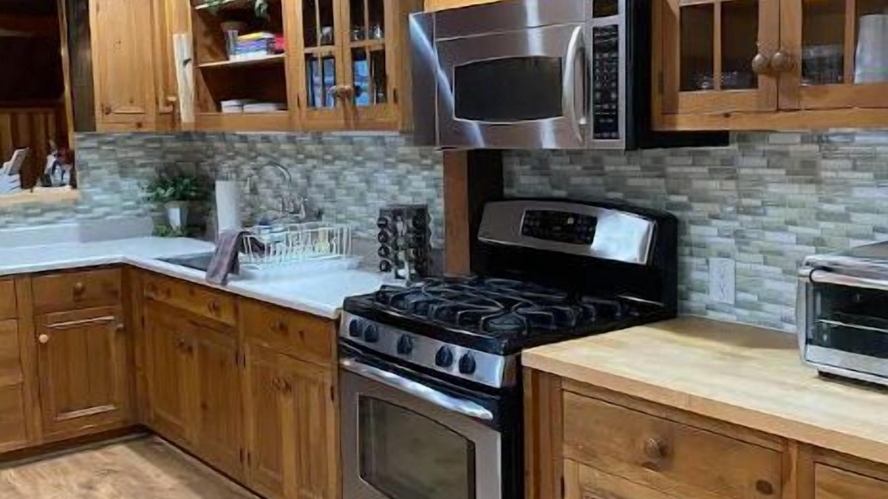 Photo of Kitchen in Green Valley Lake