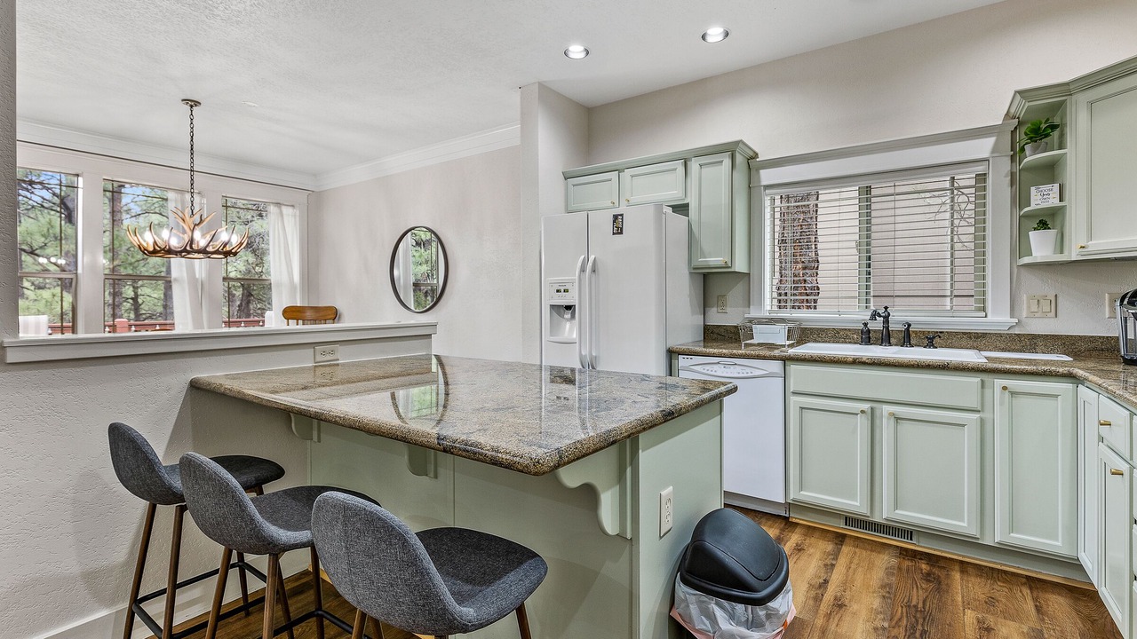 Photo of Kitchen in Ponderosa Trails