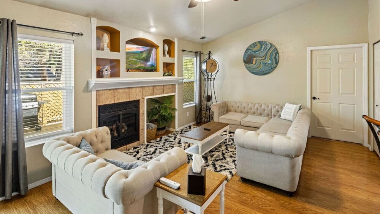 Photo of Livingroom in Ponderosa Trails