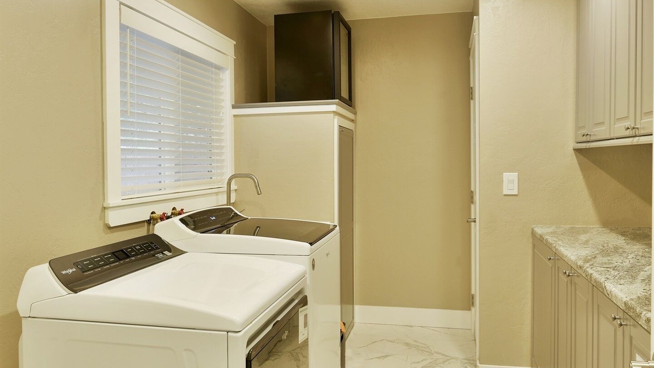 Photo of Bedroom in Dunsmuir