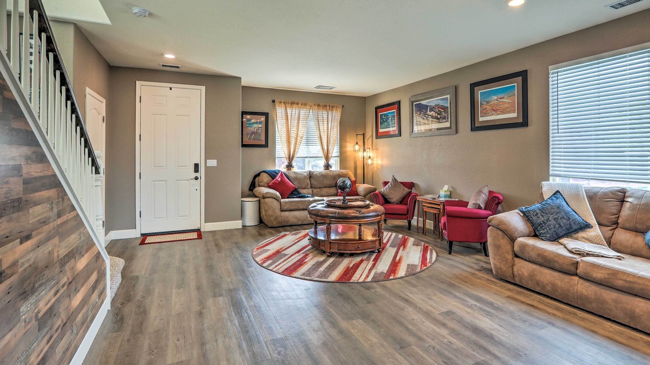 Photo of Livingroom in Sparks