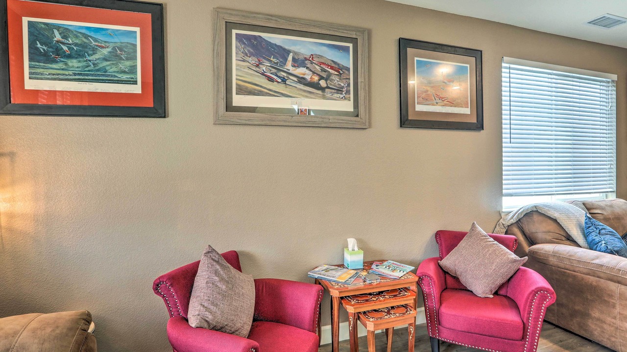 Photo of Livingroom in Sparks