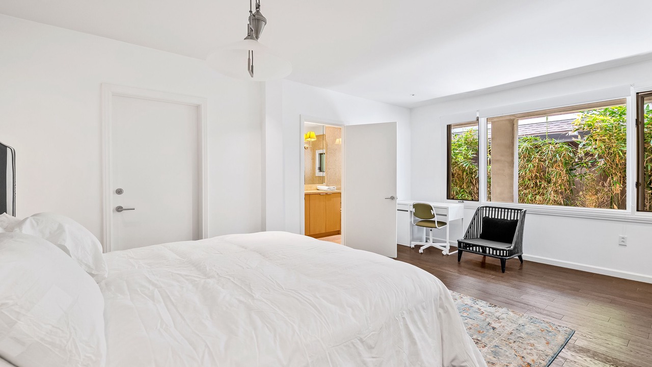 Photo of Bedroom in Marina Peninsula