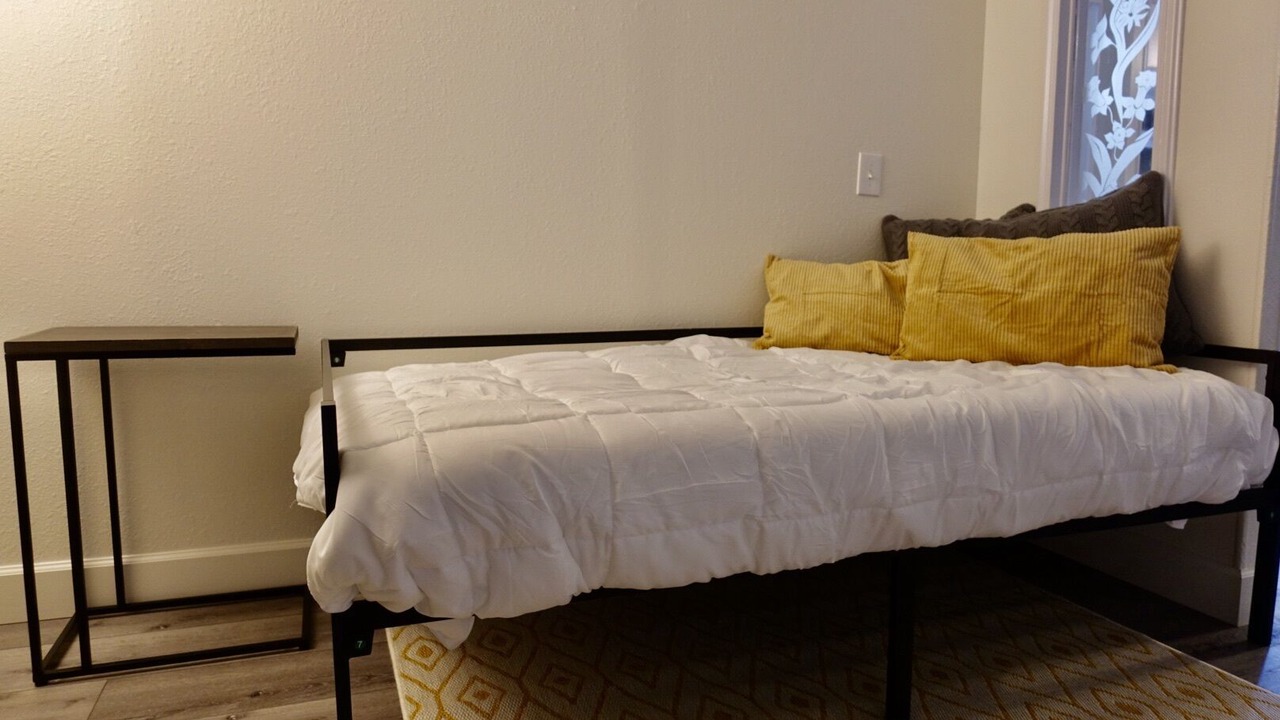 Photo of Bedroom in Holiday Shores