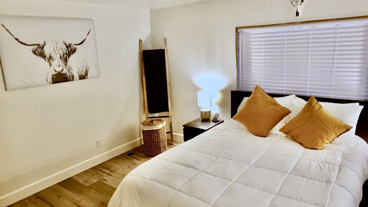 Photo of Bedroom in Holiday Shores