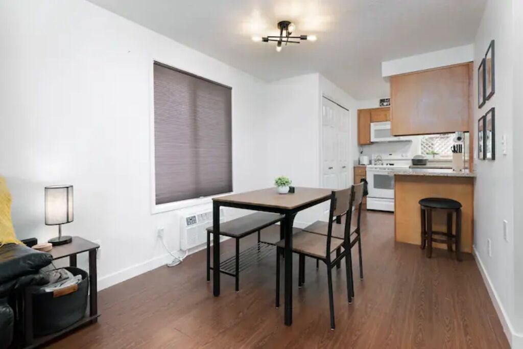 Photo of Livingroom in Vancouver