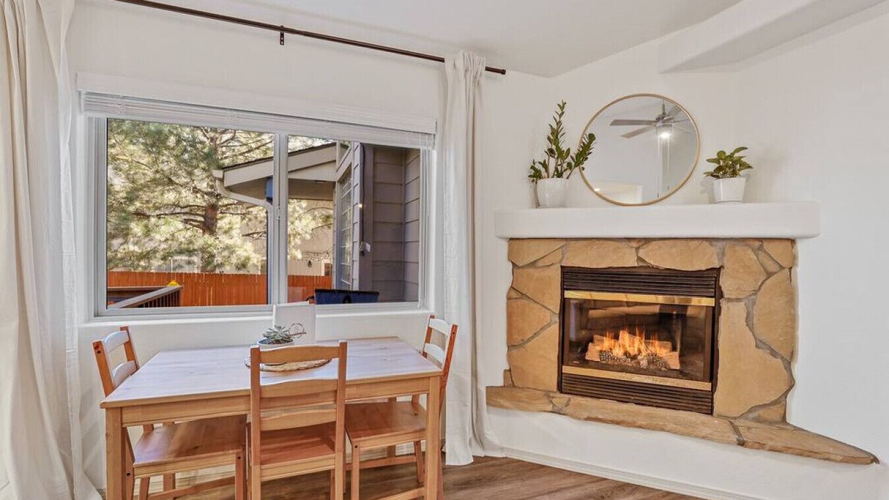 Photo of Livingroom in Ponderosa Trails