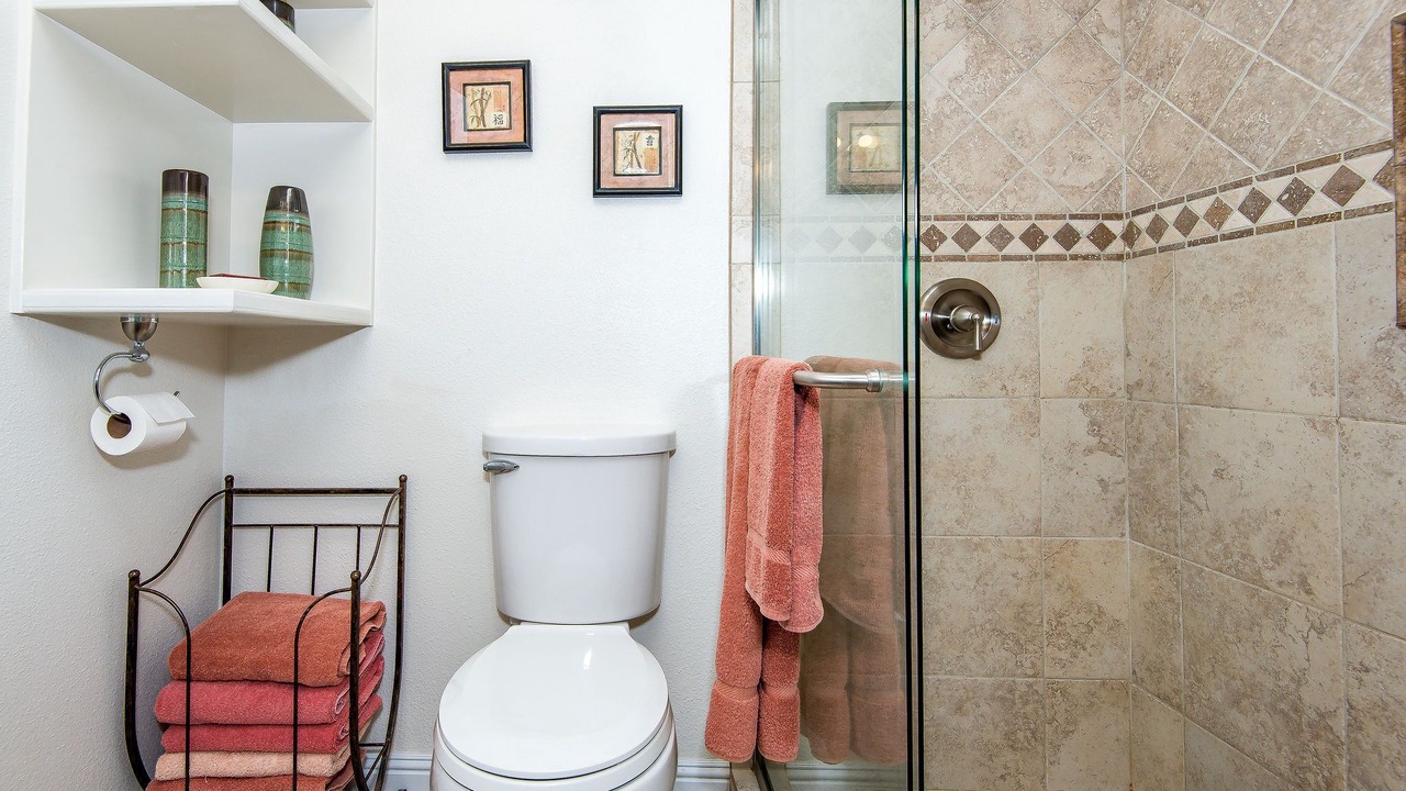 Photo of Bathroom in Holiday Shores