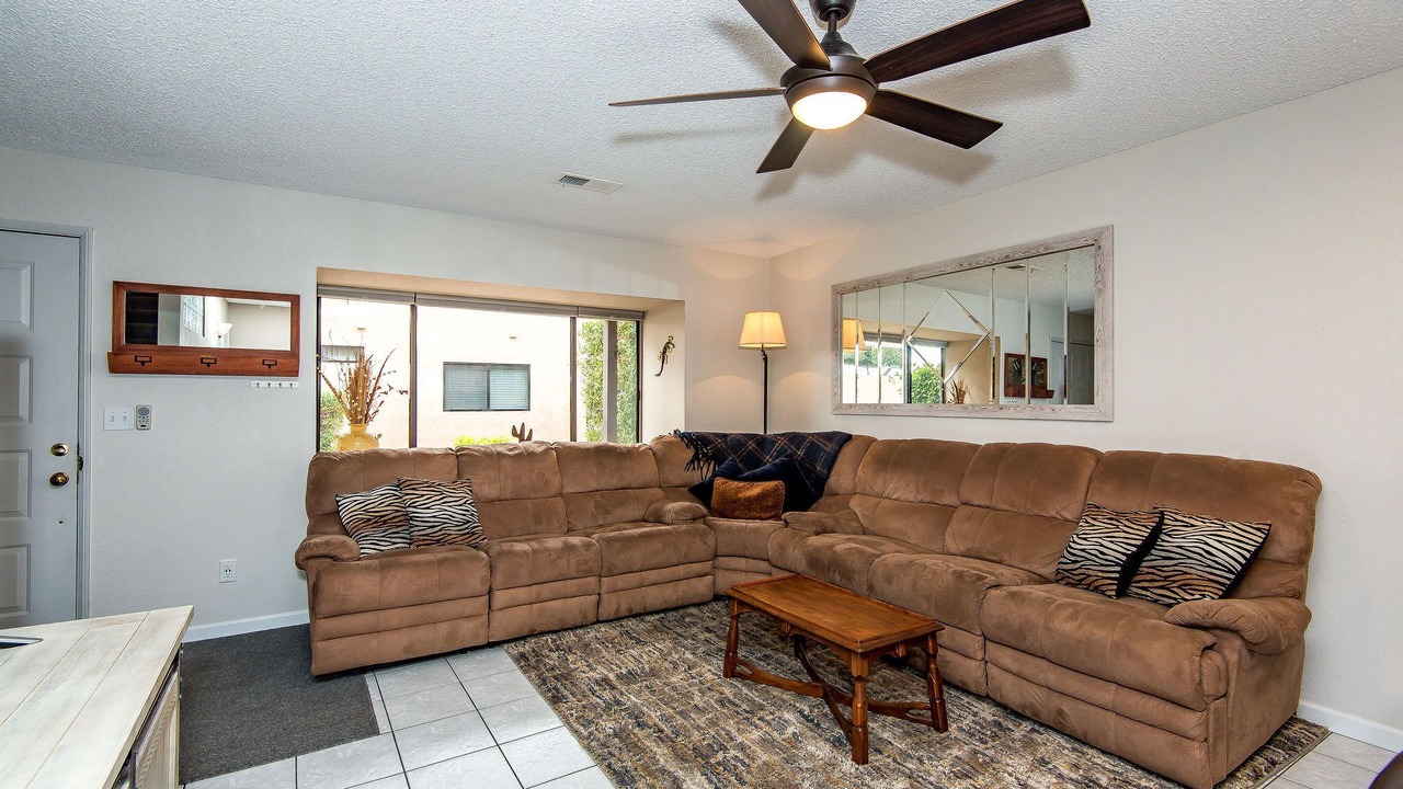 Photo of Livingroom in Holiday Shores