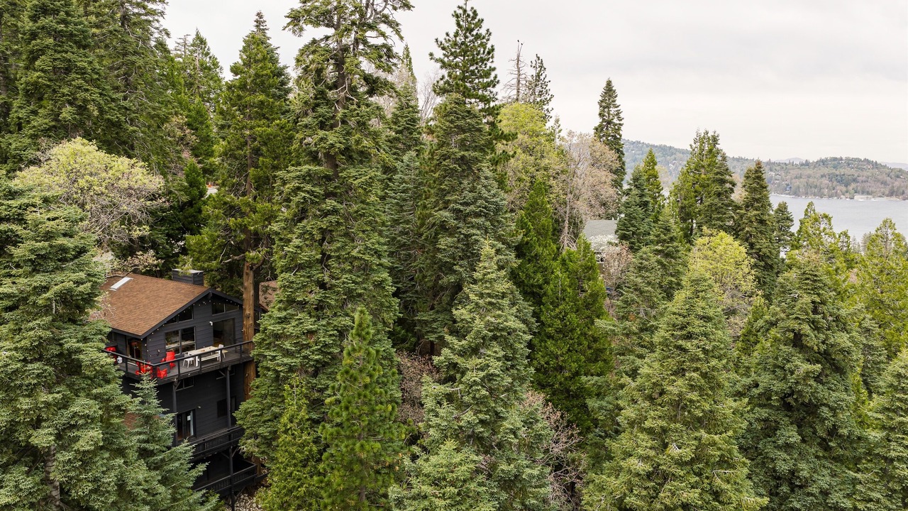 Photo of Outdoor in Arrowhead Villas