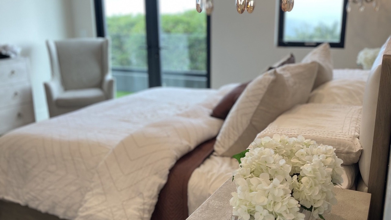 Photo of Bedroom in Cardiff-by-the-Sea