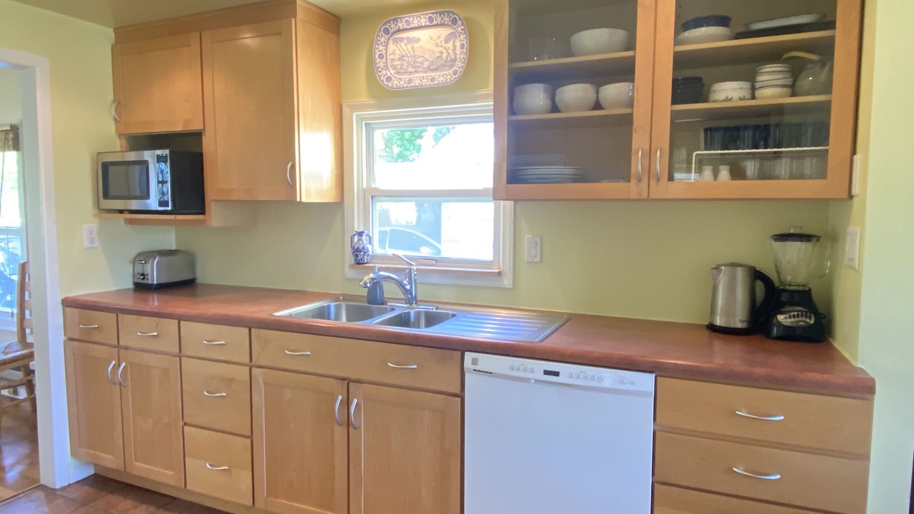 Photo of Kitchen in Southeast Eugene