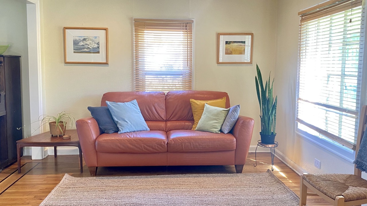 Photo of Livingroom in Southeast Eugene