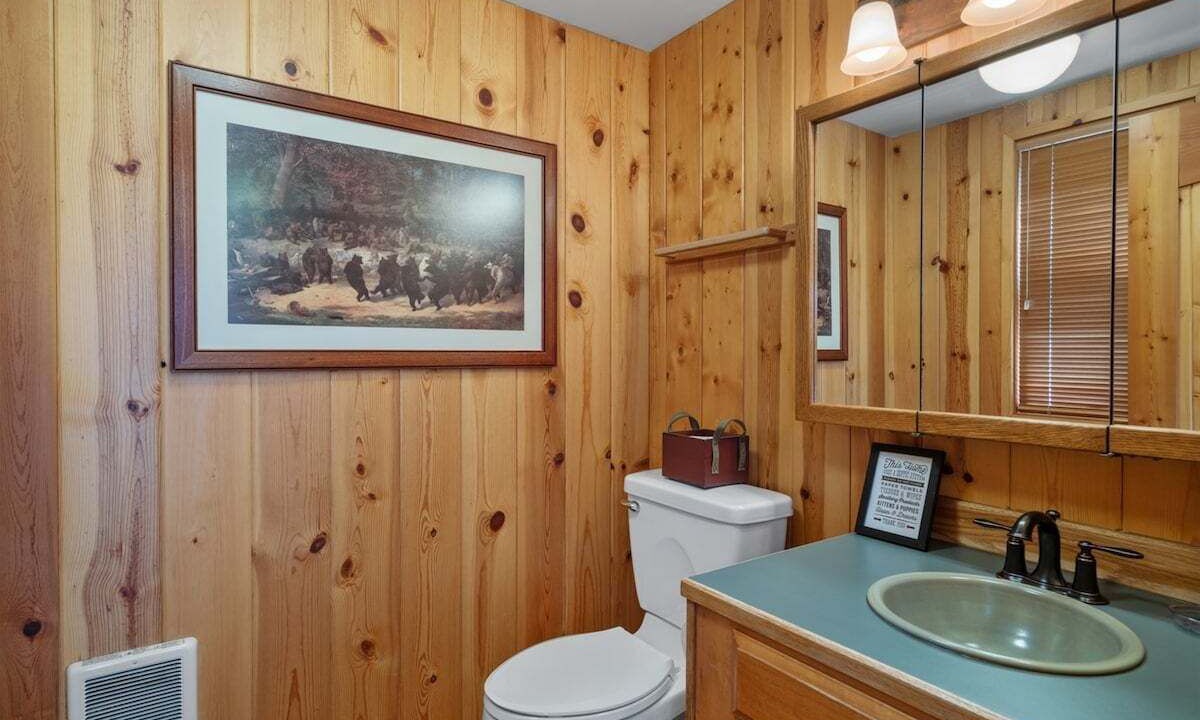 Photo of Bathroom in Leavenworth
