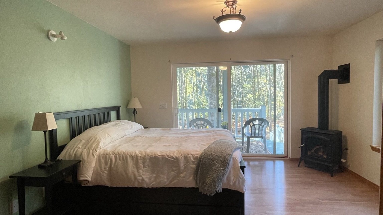 Photo of Bedroom in Baring