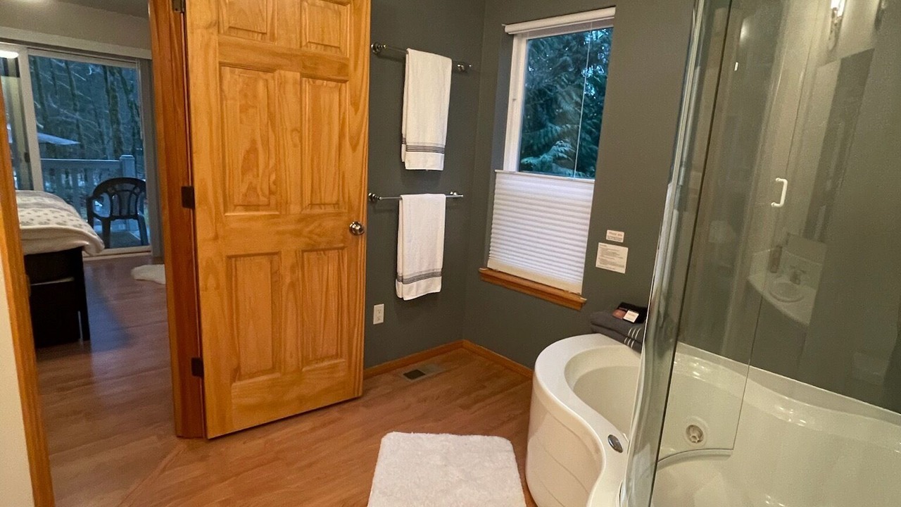 Photo of Bathroom in Baring
