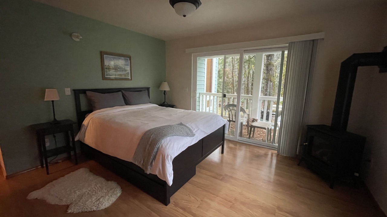 Photo of Bedroom in Baring