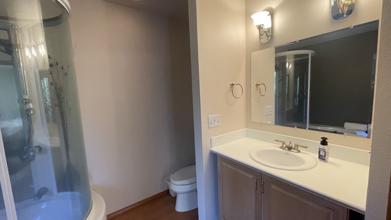 Photo of Bathroom in Baring