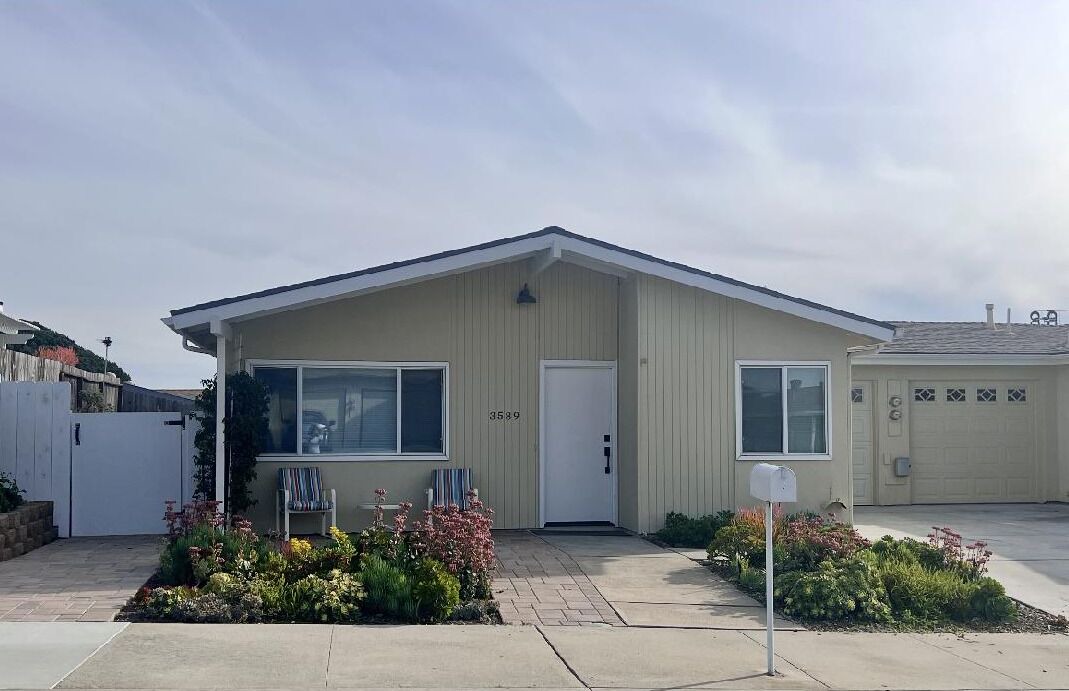 Photo of Outdoor in Mira Costa