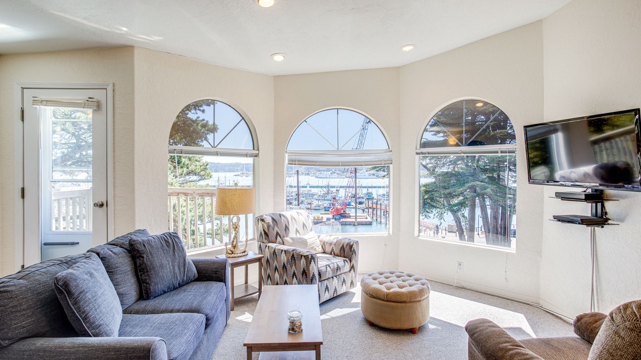 Photo of Bedroom in Historic Bayfront