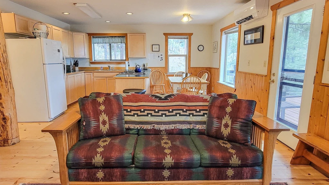 Photo of Livingroom in Winthrop