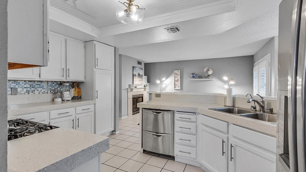 Photo of Kitchen in Green Valley