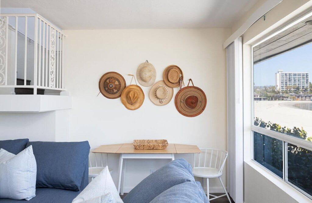 Photo of Livingroom in Mission Beach