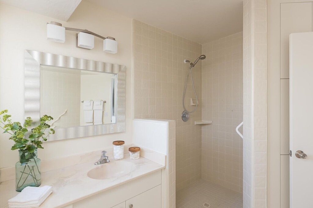 Photo of Bathroom in Mission Beach