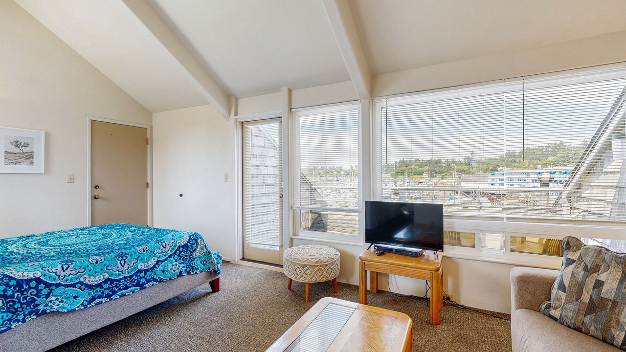 Photo of Bedroom in Historic Bayfront