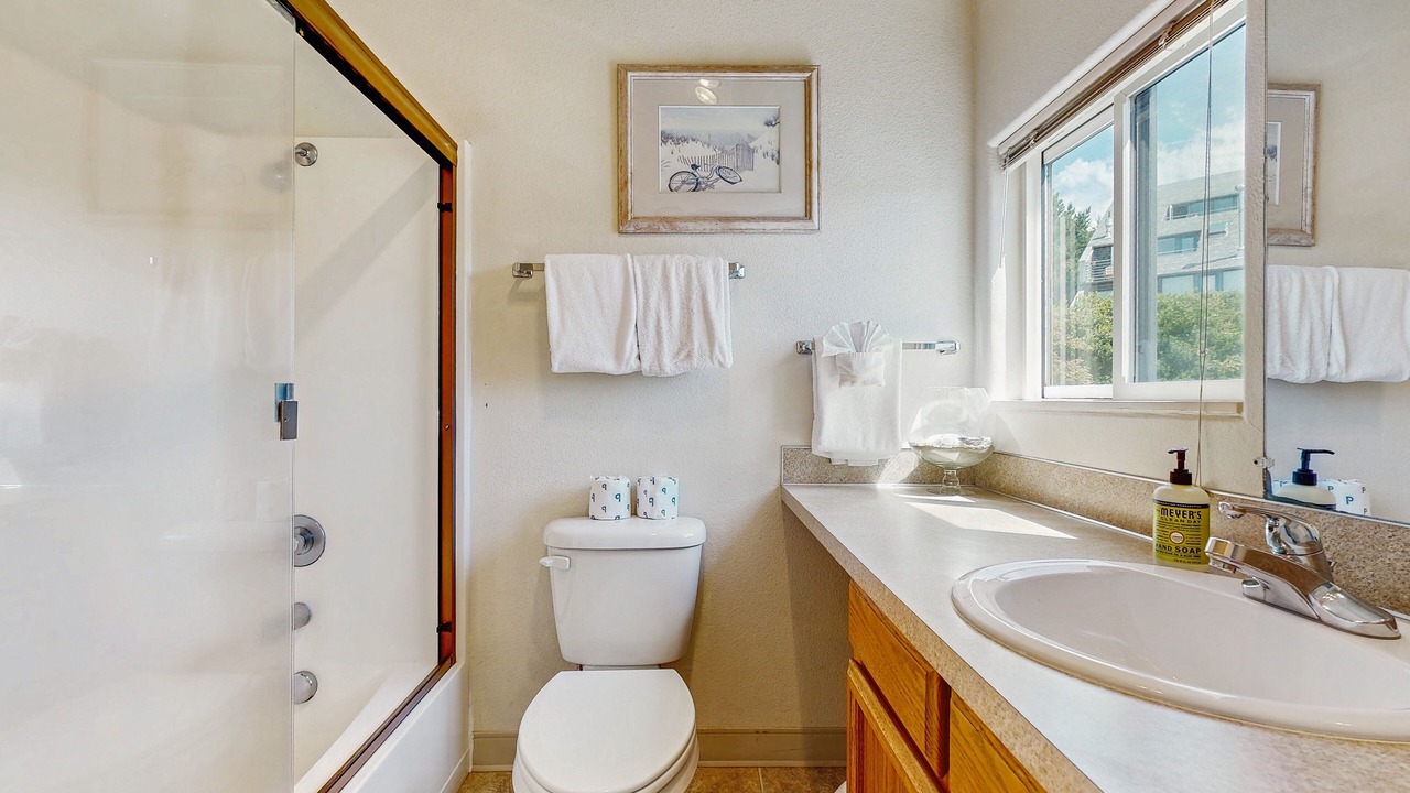 Photo of Bathroom in Historic Bayfront