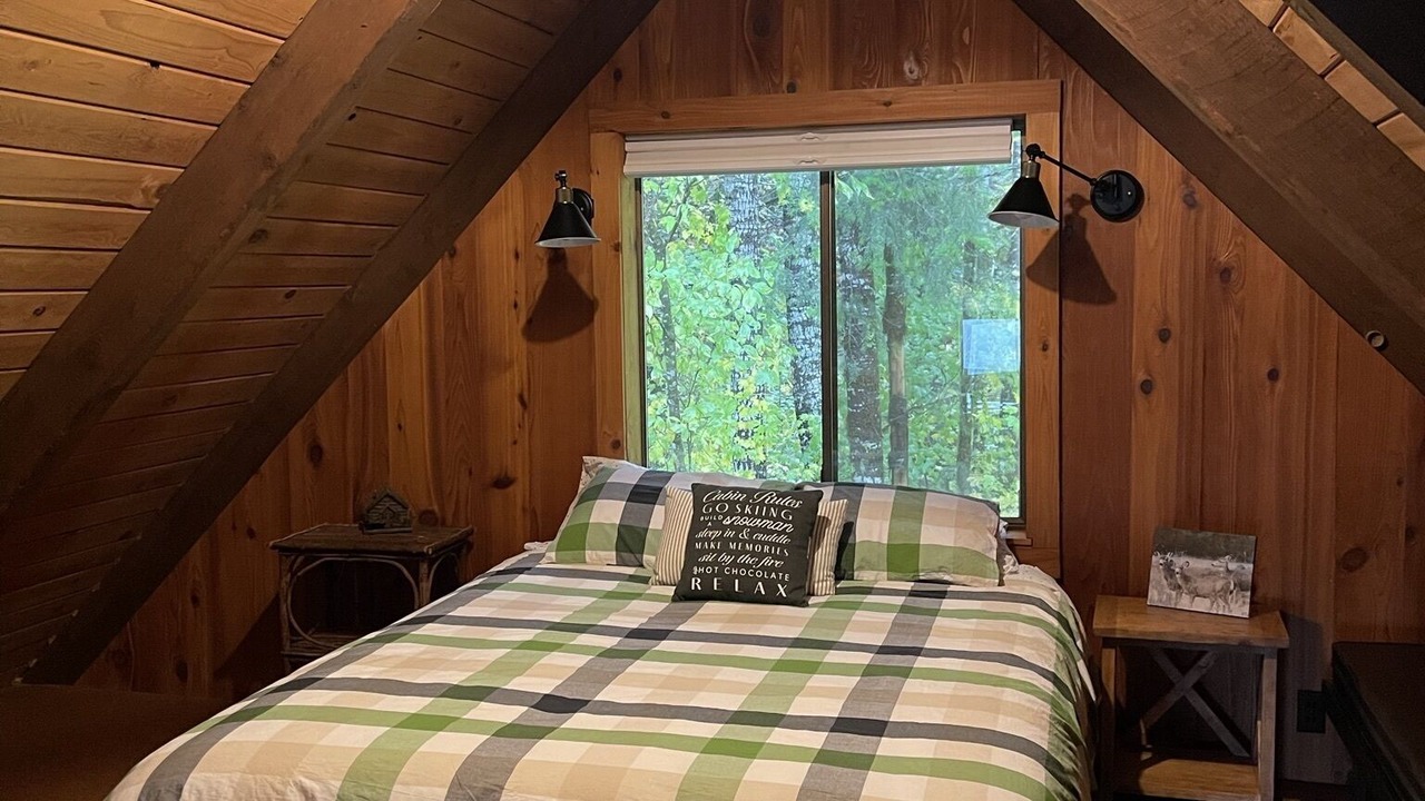 Photo of Bedroom in Packwood
