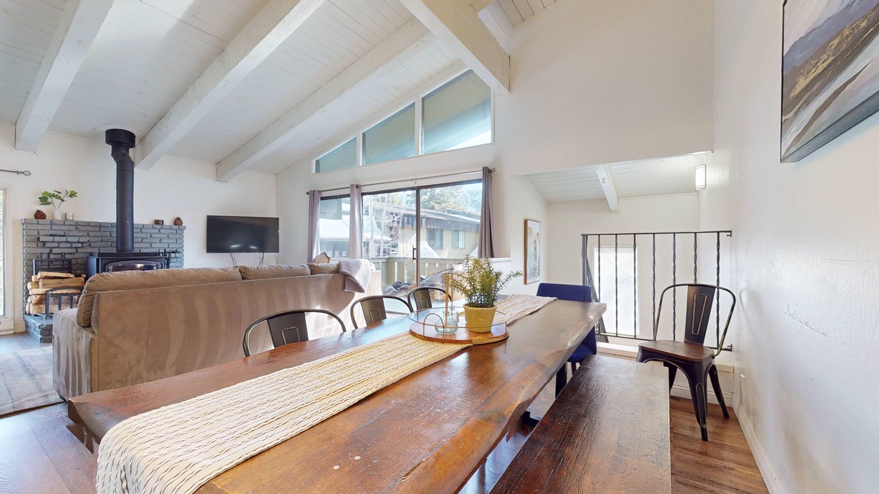 Photo of Bedroom in Mammoth Lakes