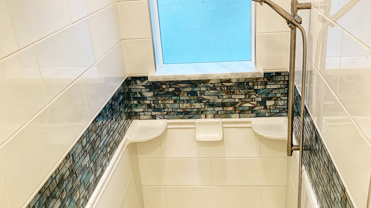 Photo of Bathroom in Shelter Cove